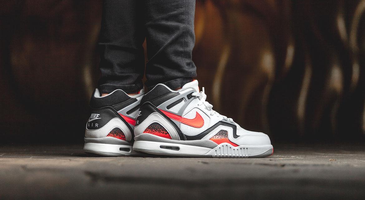 Nike Air Tech Challenge II 